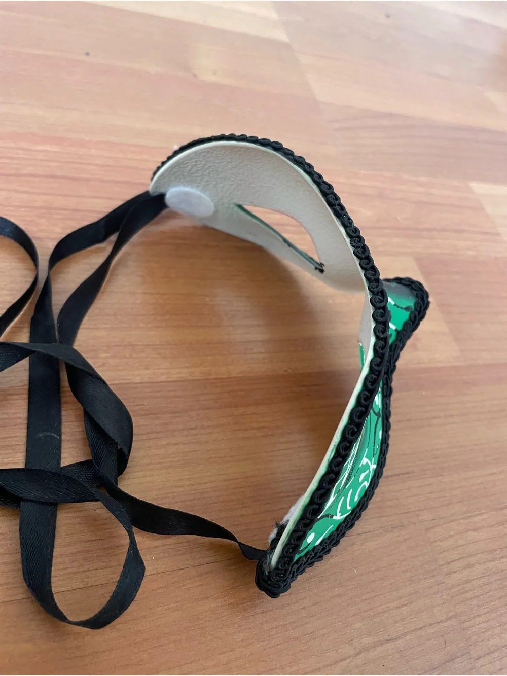 Green Venetian Masquerade Eye Mask with Black Trim